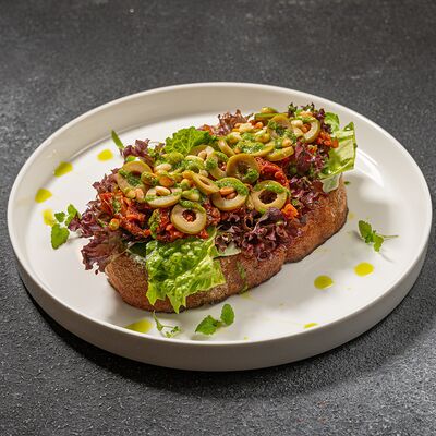 Брускетта с вялеными томатами в La grande по цене 732 ₽