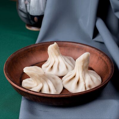 Хинкали с бараниной в Пиросмани по цене 399 ₽