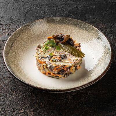 Говядина и шампиньоны в Мираж по цене 360 ₽