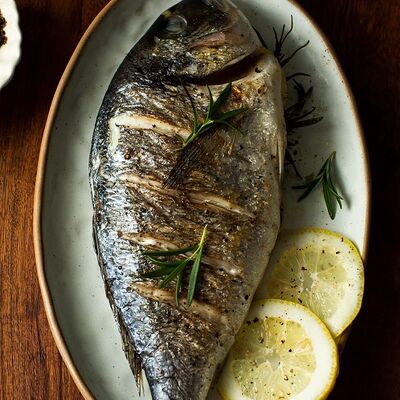 Дорадо на мангалев На углях по цене 1280 ₽