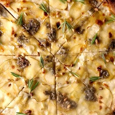 С грушей и голубым сыром в Папа Римский по цене 658 ₽