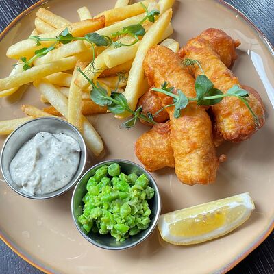 Fish & Chips в Финнеганс по цене 962 ₽