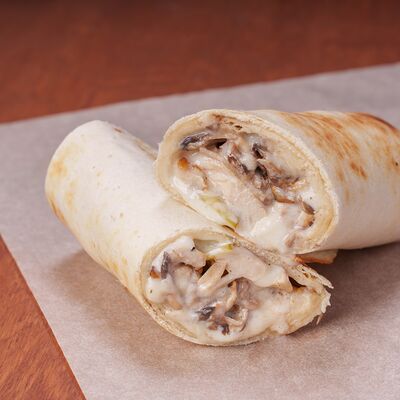 Funghi pollo (с цыпленком и грибами) в STRAGUSTO по цене 390 ₽