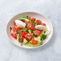 Овощной салат с кремом из феты в Vaffel Норвежские вафли