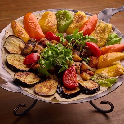 Садж из курицы в Шашлык Хауз по цене 1500 ₽