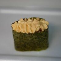 Гункан острый с курицей в Rolloff