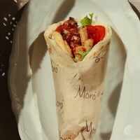 Гирос с цыпленком в Moro