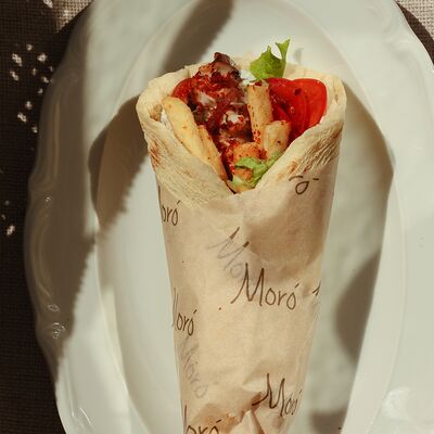 Гирос с цыпленком в Moro по цене 990 ₽