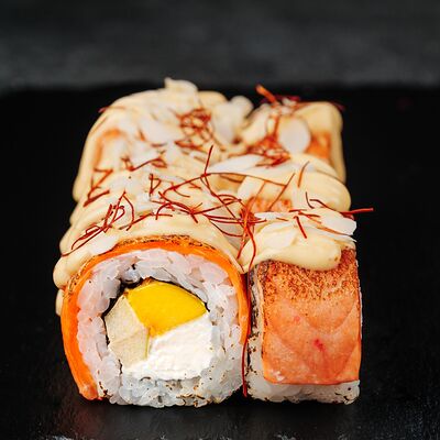 Тропический лосось в Суши скат по цене 890 ₽