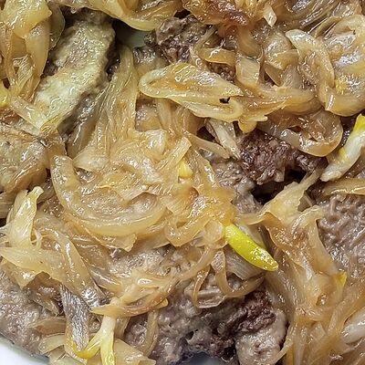 Печень говяжья с луком в Самовар на Минусинской по цене 232 ₽