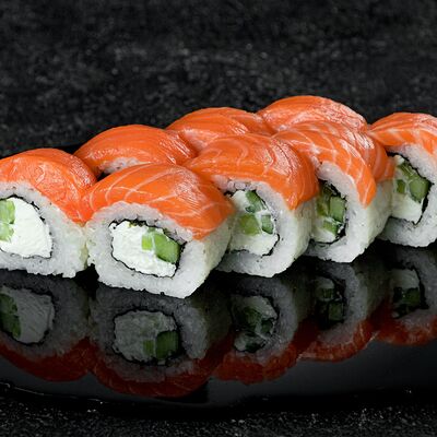 Филадельфия в Ем с Матрёшкой по цене 890 ₽