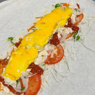 Куриный сэндвич в лаваше в Жар по цене 335 ₽