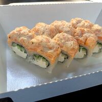 Острый Лосось в MAGURO SUSHI