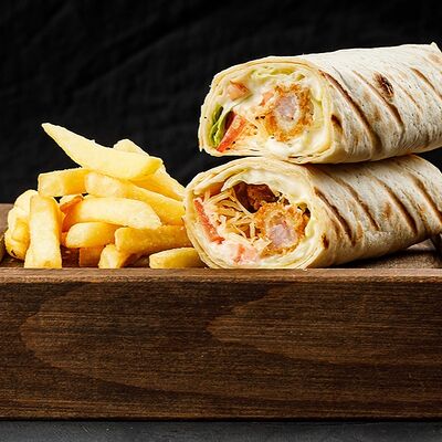 Цезарь Ролл с хрустящими креветками в Brooklyn Bowl по цене 589 ₽