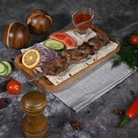 Шашлык из кусочков телятины в Karavan catering