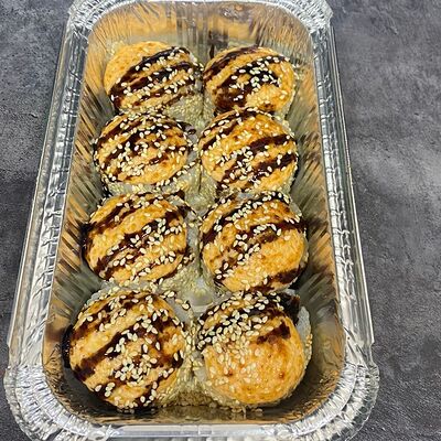 Ролл запечённый с курицей в Роллы сумо по цене 630 ₽