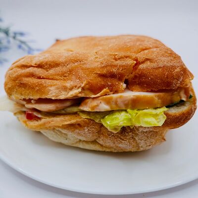 Чиабатта с копченой грудкой в Два зерна по цене 524 ₽