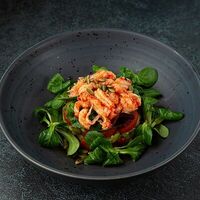 Салат из печеных овощей с раковыми шейками в Fish Point