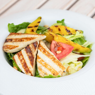 Салат с сыром гриль в Бар Соль по цене 490 ₽