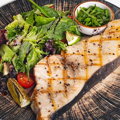 Стейк из меч-рыбы в Jack London по цене 2400 ₽