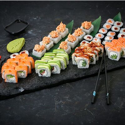 Королевский сад Сета в Fast Япония Premium Sushi по цене 3184 ₽