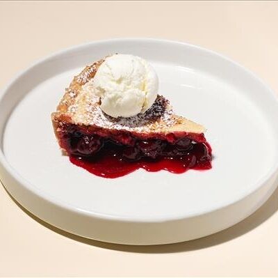 *Вишневый пирог в Jam burgers and breakfast по цене 560 ₽