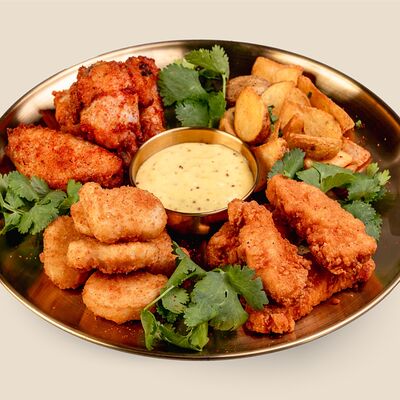 Большой комбов Chickiez Chicken Factory по цене 1200 ₽