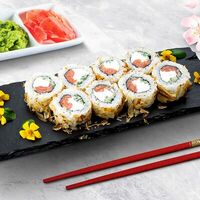 Бонито с копченым лососем в Sushi White Lux