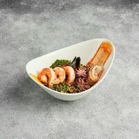 WOK Креветки с морепродуктами в 1st Gallery Lounge