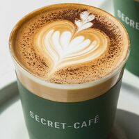 Кофе Латте Шарлотка в Secret Cafe