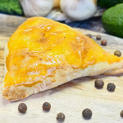 Самса с курицей в Аппетитно по цене 180 ₽