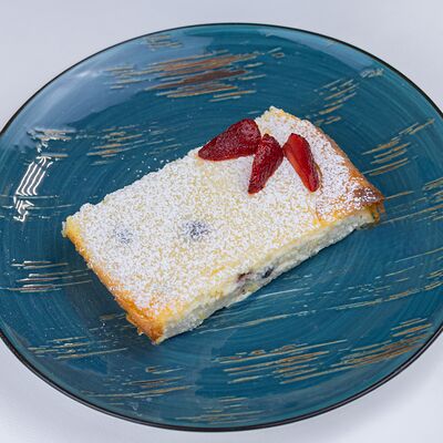 Запеканка творожная в Тарелка по цене 158 ₽