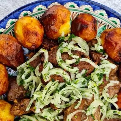 Казан-кебаб из говядины в Шашлычная Одил по цене 750 ₽