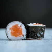 С лососем мини в Inari Суши