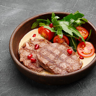 Говядина в сливочно-горчичном соусе в Гранат по цене 840