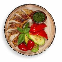 Куриная грудка с овощами на гриле в Pizzaiolo