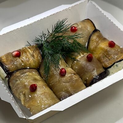 Рулетики из баклажан ассорти в Хинкарули по цене 850 ₽