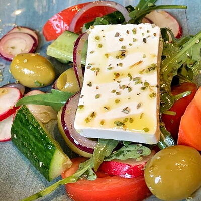 Овощи с сыром фета в Romero steak по цене 550 ₽