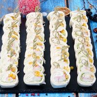 Рулетики с крабовым мясомв All Canape
