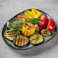 Овощи, печённые на гриле в Раковарня на Пятницкой