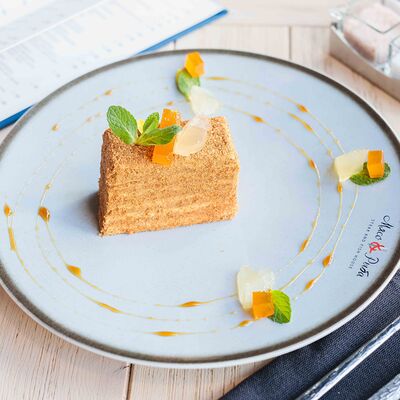 Медовик в Мясо & Рыба по цене 490