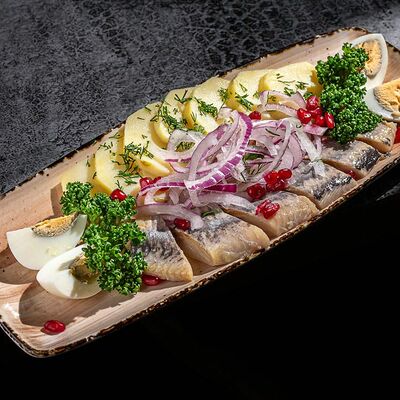 Сельдь с картофелем в Дюшес по цене 330