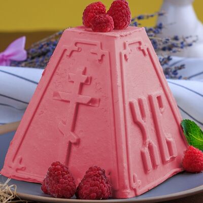 Клубничная творожная пасха в Машенькины пироги по цене 1650 ₽