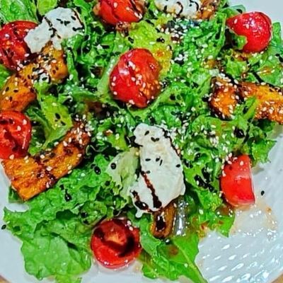 Салат Мимино в Мимино по цене 1030 ₽