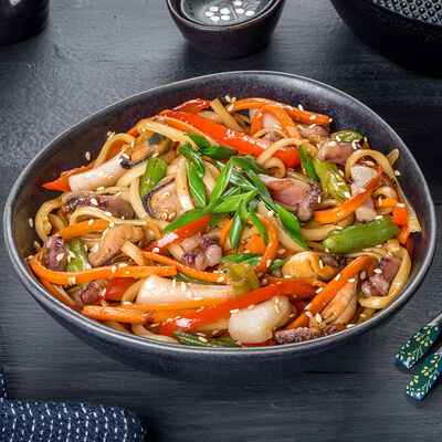 Удон с морепродуктами в Суши Ням по цене 540 ₽