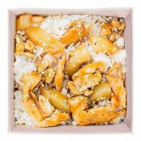 Тяхан с ананасом и копченой курочкой в SUSHI TESTO