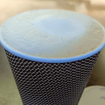 Капучино на миндальном молоке в Чайный волшебник по цене 320 ₽