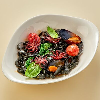 Паста Nero с осьминогом в Регано по цене 1095 ₽