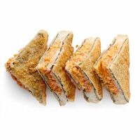 Сендвич-ролл с лососем в Wasabi