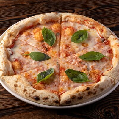 Пицца Маргарита в Luciano по цене 790 ₽